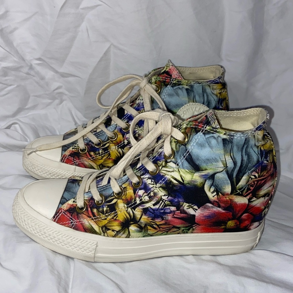 Like New Floral Converse Wedge Sneakers